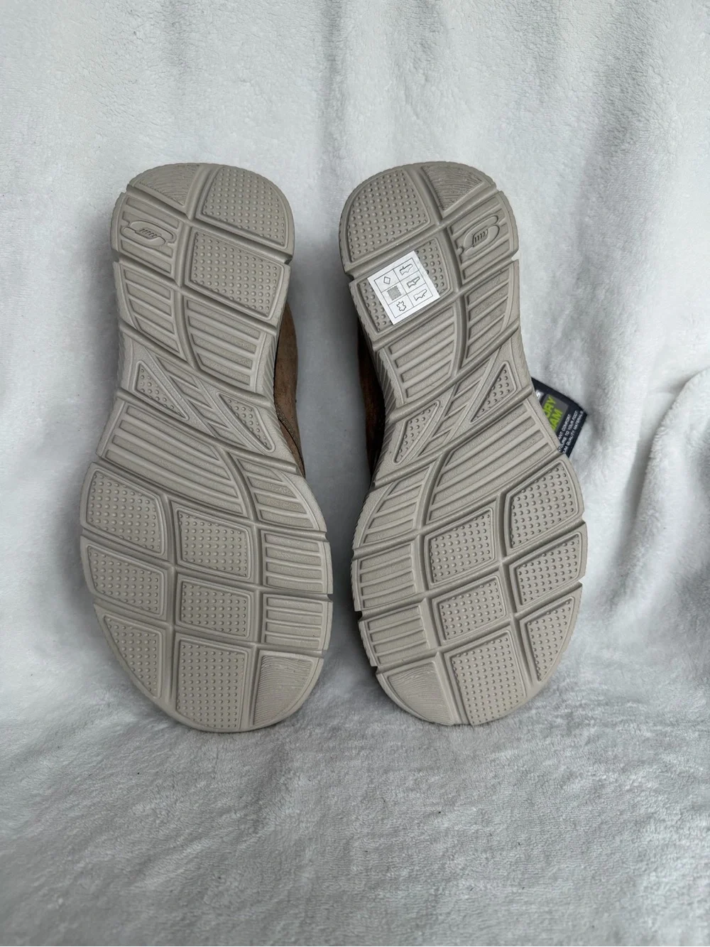 Skechers brand new